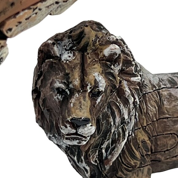 Wildlife Collectibles Hand Carved Bark Lion Sculpture 7.5"x5" Unique By Horiz - Picture 7 of 16